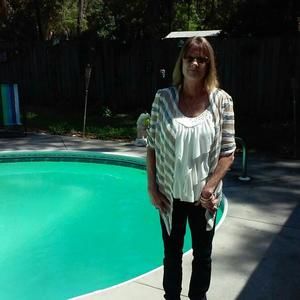 Meet your Posher, Lorraine